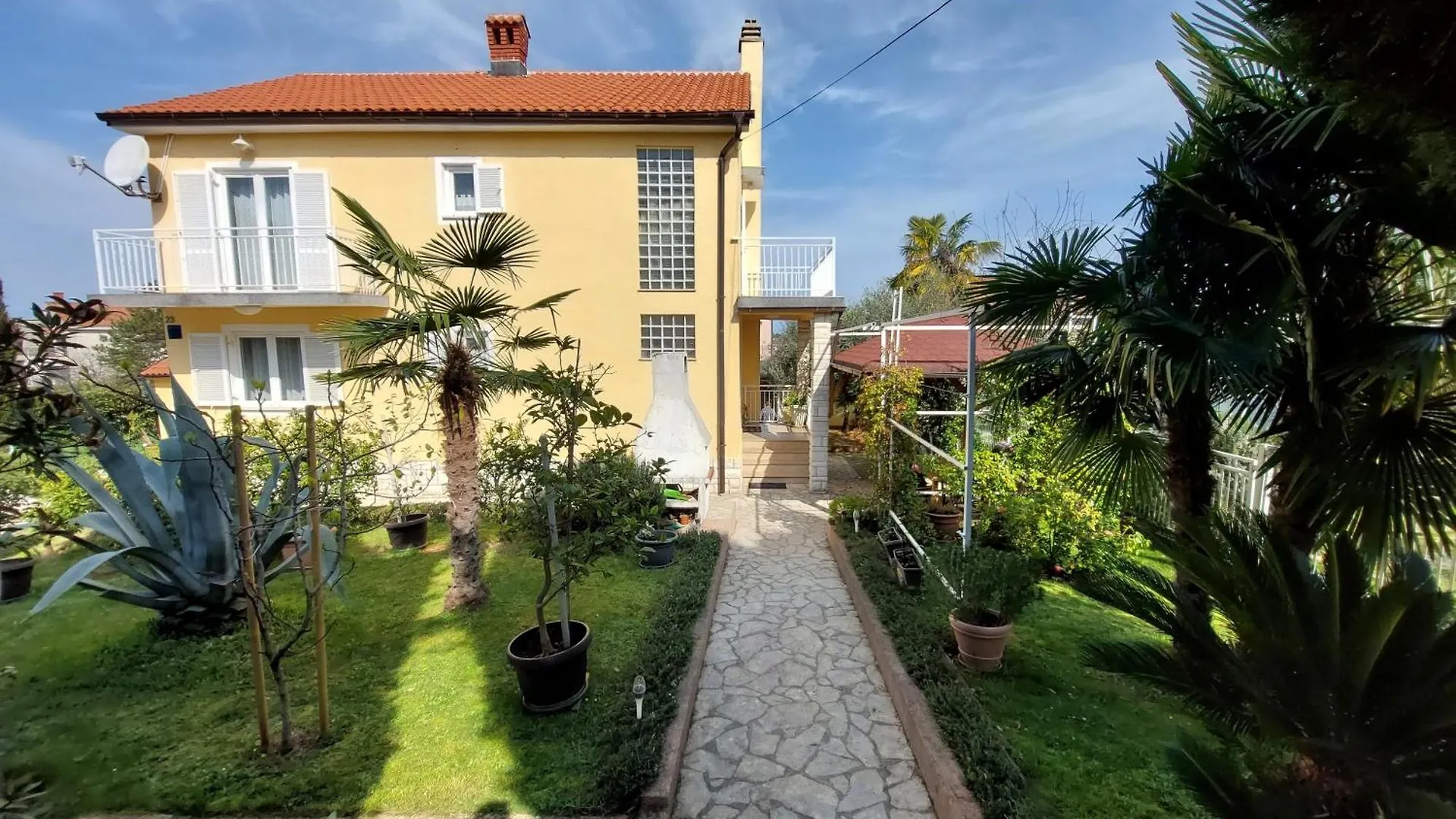 Apartments With A Parking Space Nska, Krk - 22892 Malinska