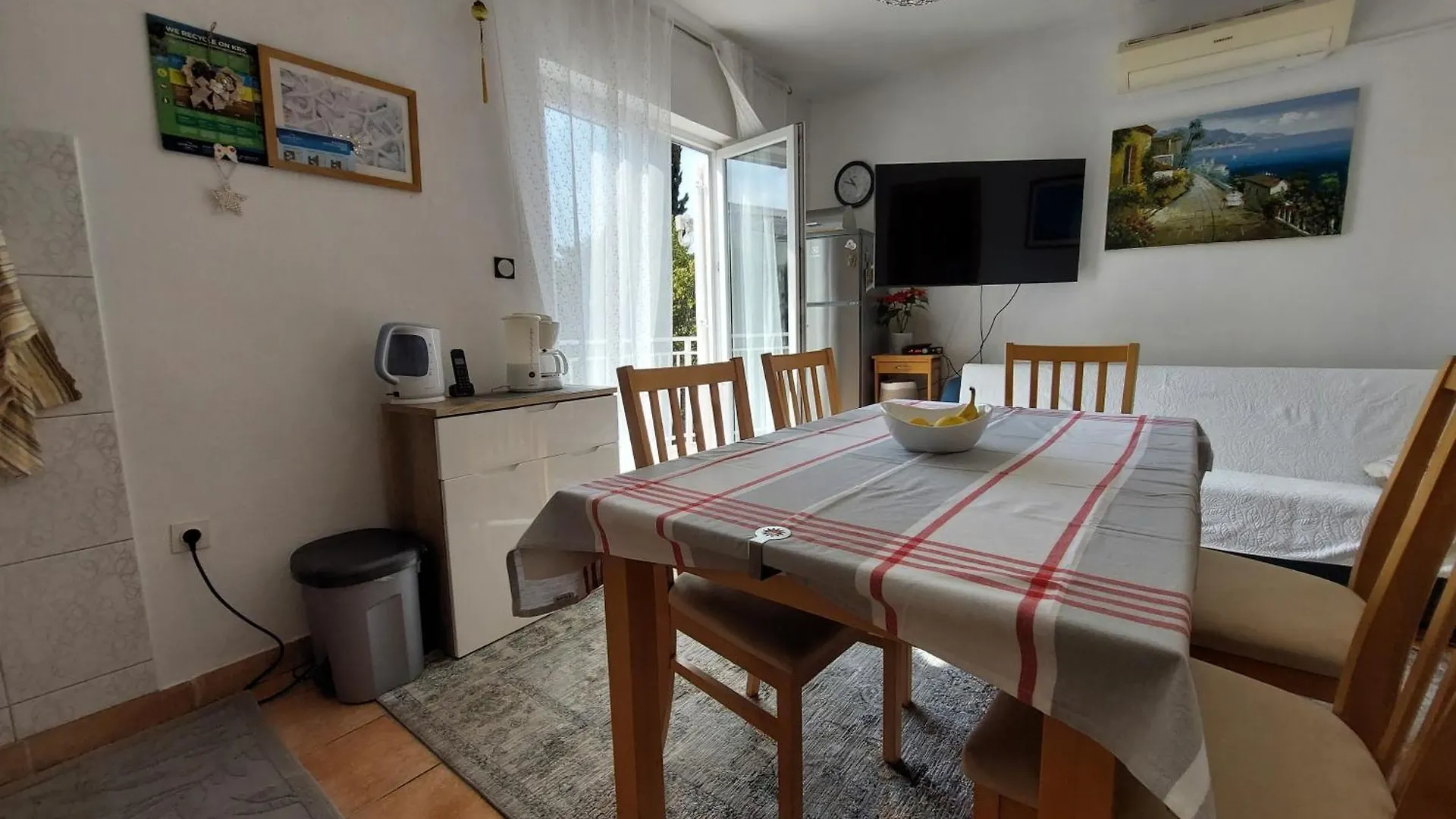 Apartments With A Parking Space Nska, Krk - 22892 Malinska 0*,  Croatia