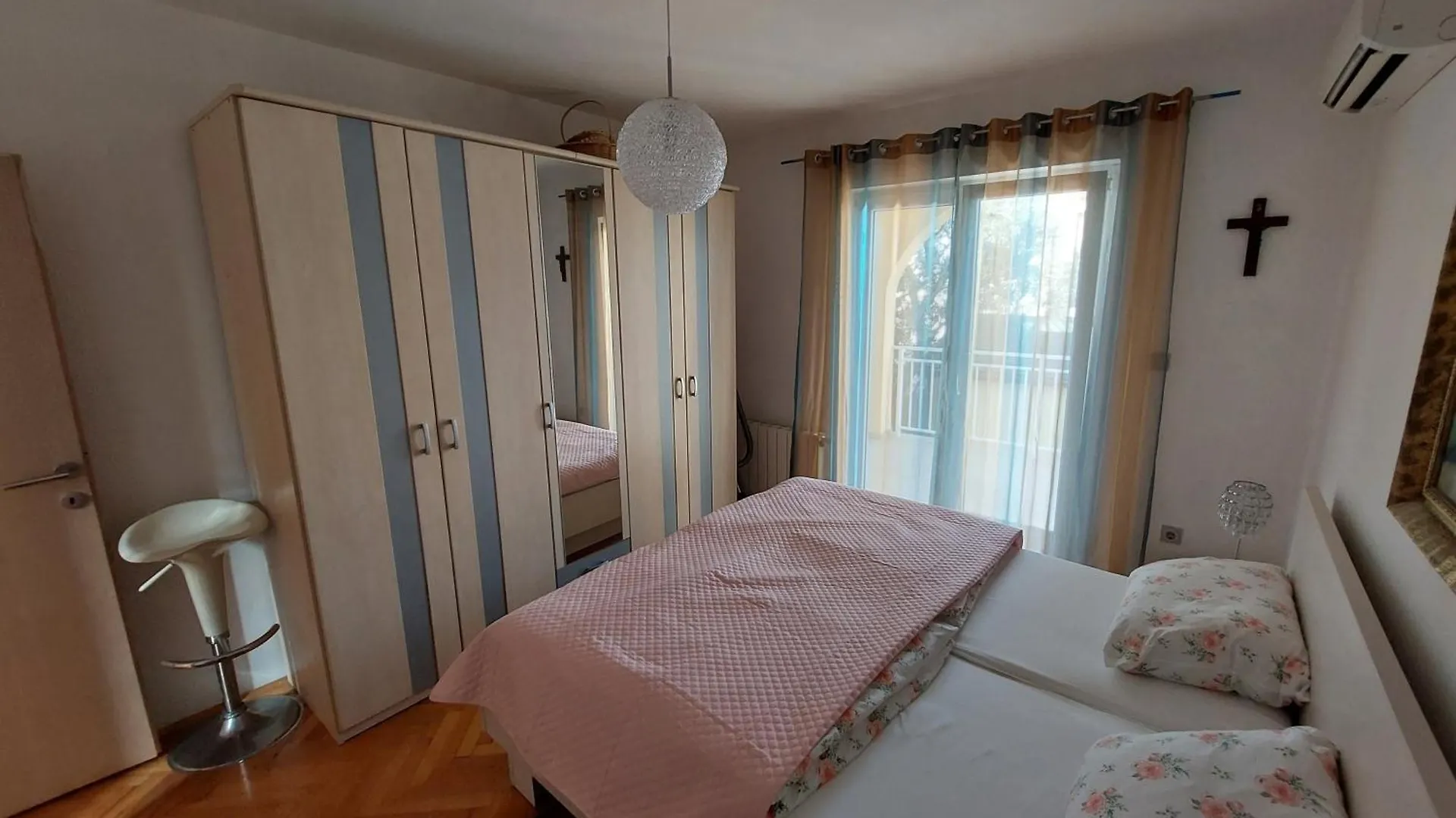 Apartments With A Parking Space Nska, Krk - 22892 Malinska Croatia